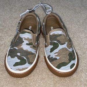 NWT slip-on sneaker